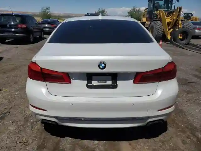 WBAJE7C5XJWC54447 2018 BMW 5 SERIES-5