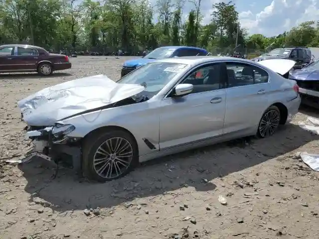 WBAJR3C06LWW60422 2020 BMW 5 SERIES-0