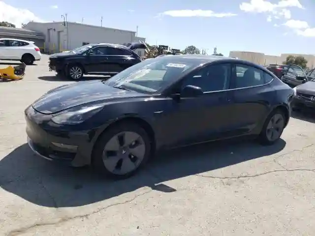 5YJ3E1EA7NF301895 2022 TESLA MODEL 3-0