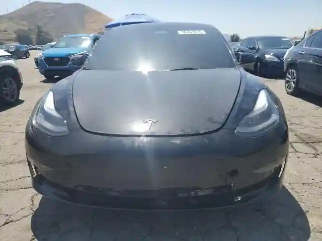 5YJ3E1EA1PF711126 2023 TESLA MODEL 3-4