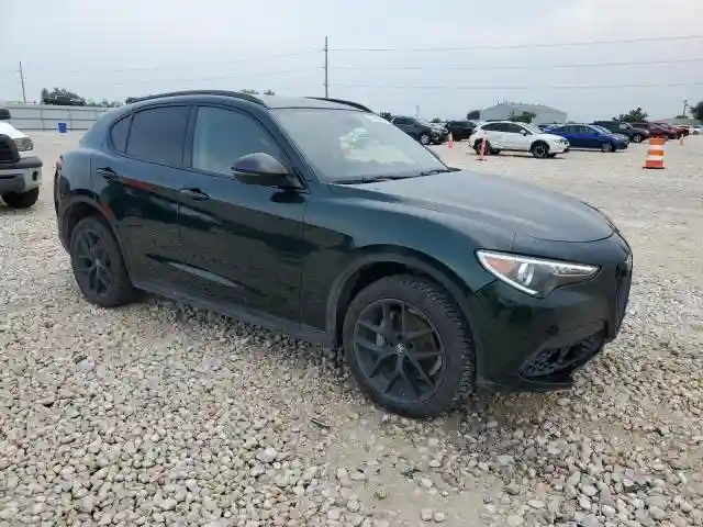 ZASPAJAN9M7D00233 2021 ALFA ROMEO STELVIO-3