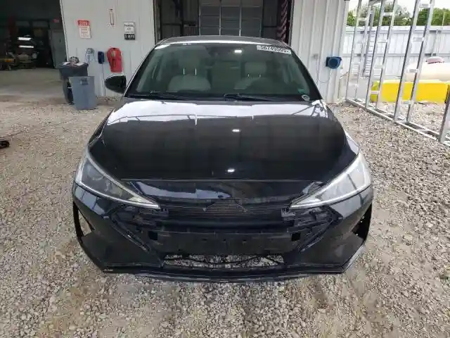 5NPD84LF4KH415149 2019 HYUNDAI ELANTRA-4