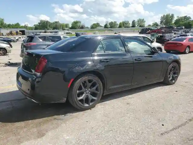 2C3CCABG7NH221770 2022 CHRYSLER 300-2