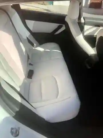 5YJ3E1EA2MF854372 2021 TESLA MODEL 3-5