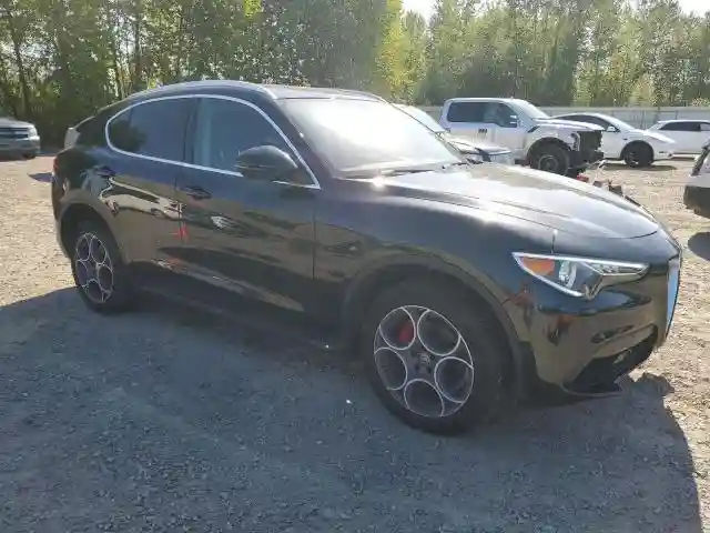 ZASFAKAN5J7B79200 2018 ALFA ROMEO STELVIO-3