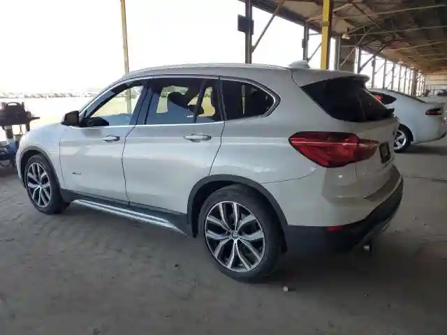 WBXHT3C35GP881610 2016 BMW X1-1