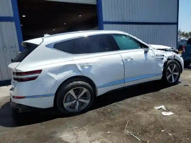 KMUHCESC8RU195038 2024 GENESIS GV80-2