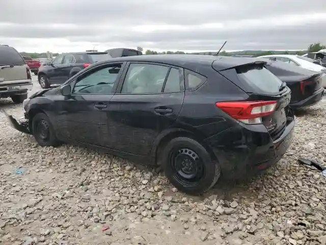 4S3GTAA63H3733765 2017 SUBARU IMPREZA-1