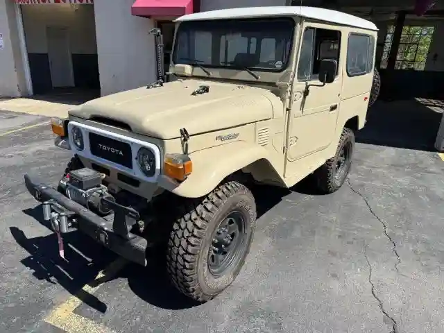 FJ40362692 1983 TOYOTA FJ CRUISER-1