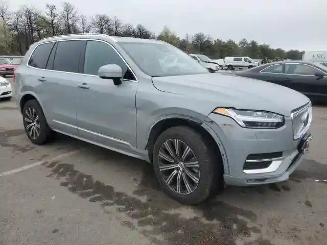 YV4062PJ0S1339716 2025 VOLVO XC90 CORE-3