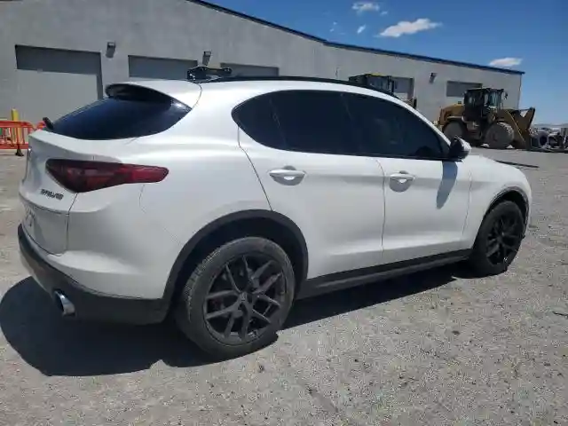 ZASFAKNN4J7C00791 2018 ALFA ROMEO STELVIO-2