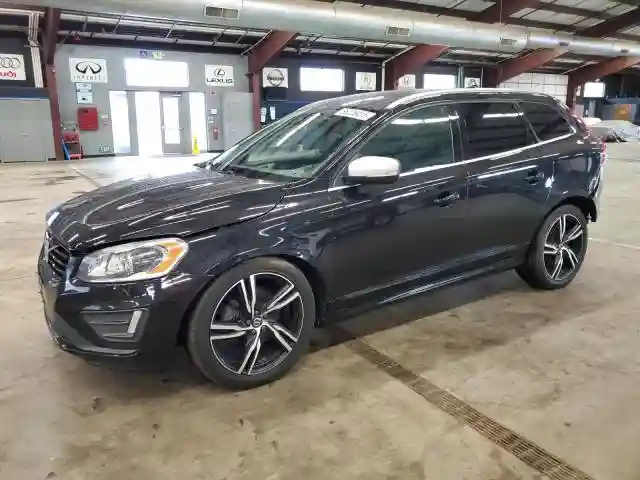 YV449MRS3H2215565 2017 VOLVO XC60-0