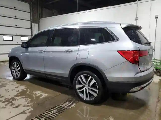 5FNYF6H97JB070668 2018 HONDA PILOT-1