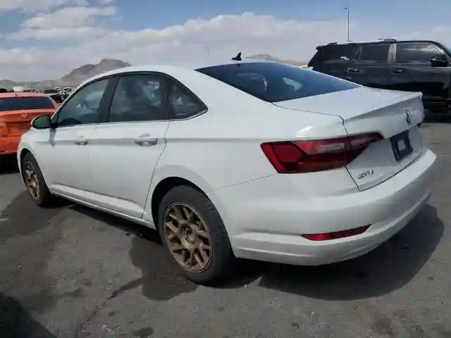 3VWC57BU5KM250841 2019 VOLKSWAGEN JETTA-1