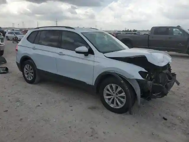 3VV1B7AX8JM013730 2018 VOLKSWAGEN TIGUAN-3