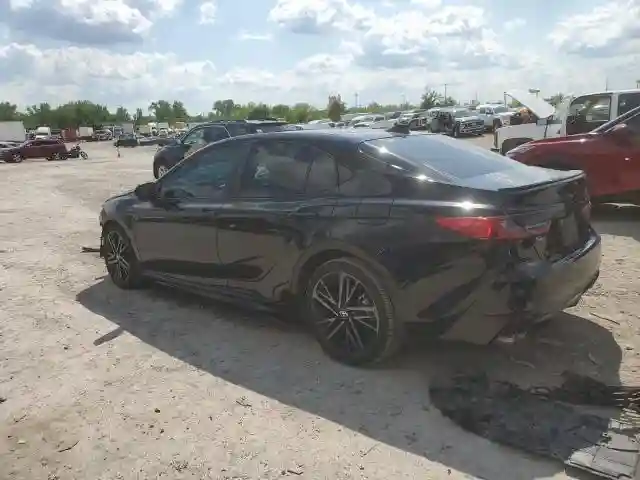 4T1DAACK3SU090639 2025 TOYOTA CAMRY-1