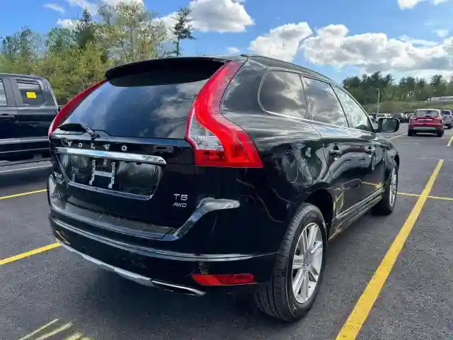 YV440MRU5H2028551 2017 VOLVO XC60-3