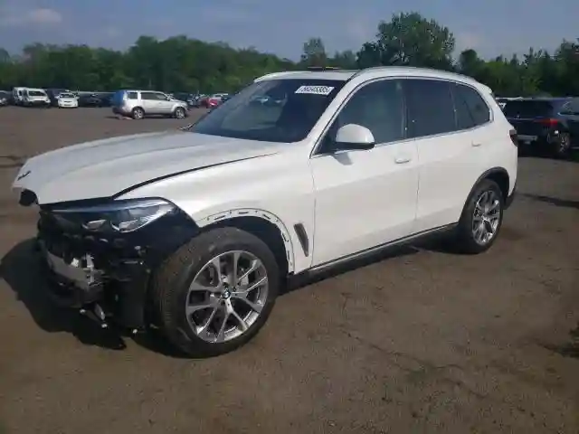 5UXCR6C02N9M50266 2022 BMW X5-0