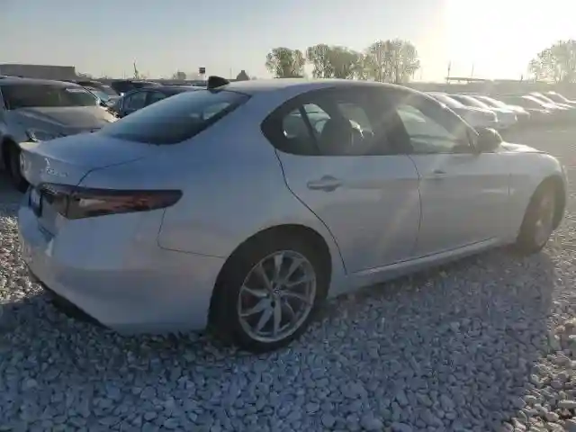 ZARFANAN8R7678018 2024 ALFA ROMEO GIULIA SPR-2