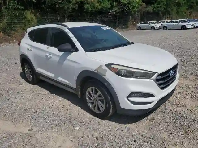 KM8J33A43HU506940 2017 HYUNDAI TUCSON-3