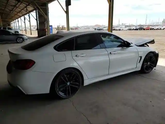 WBA4J1C52JBG78945 2018 BMW 4 SERIES-2