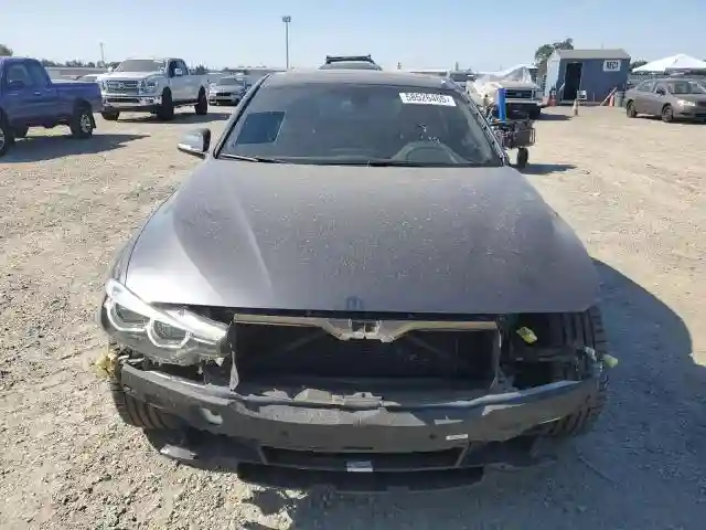 WBA8B9G54JNU95856 2018 BMW 3 SERIES-4