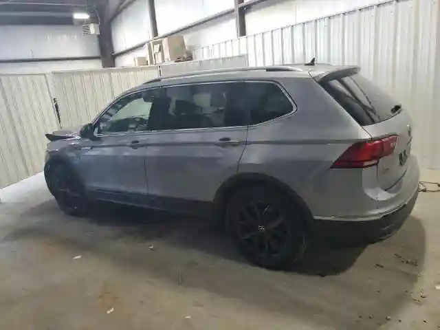 3VV3B7AX6NM034235 2022 VOLKSWAGEN TIGUAN-1