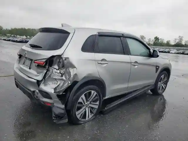 JA4ARUAU1MU004747 2021 MITSUBISHI OUTLANDER-2