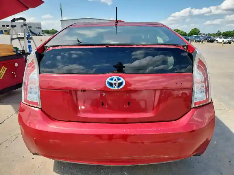 JTDKN3DU5F0425179 2015 TOYOTA PRIUS-5