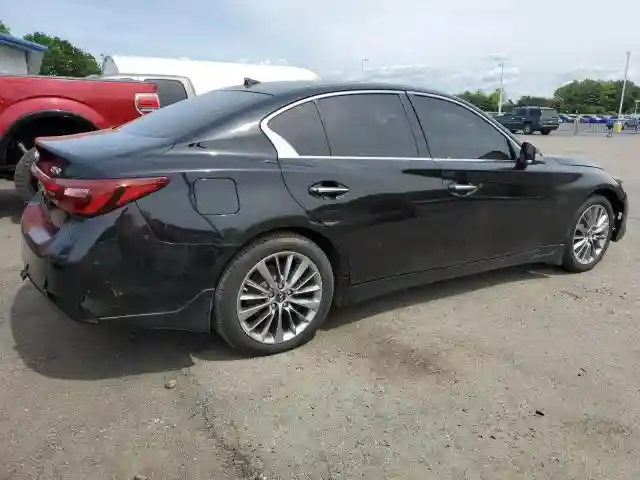 JN1EV7AR5JM437339 2018 INFINITI Q50-2