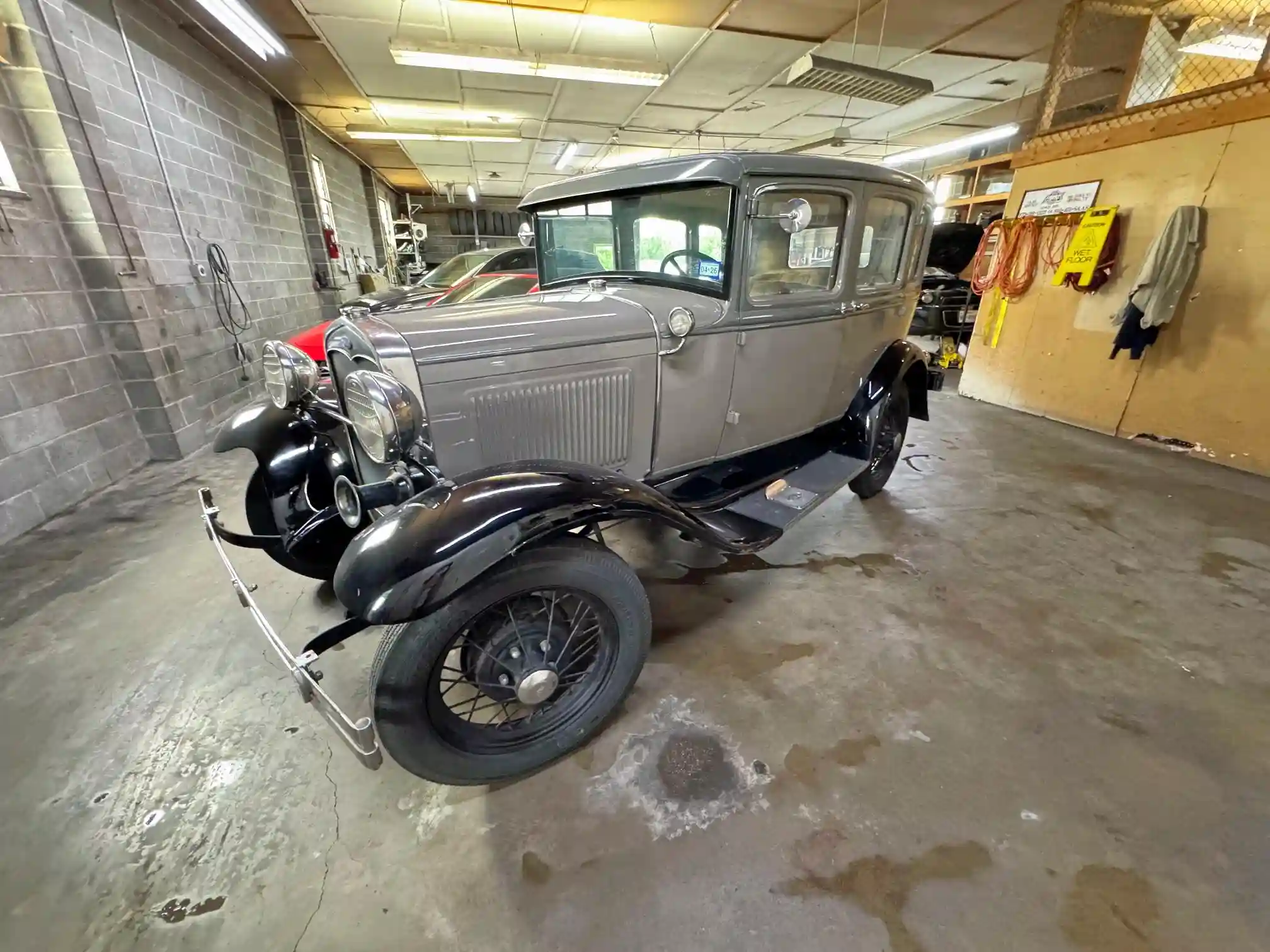 4213908 1931 FORD ALL MODELS-1