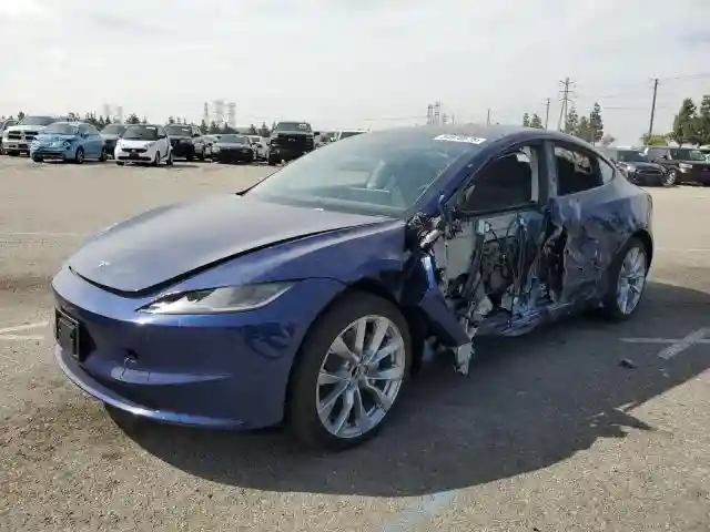 5YJ3E1EA9SF968706 2025 TESLA MODEL 3-0