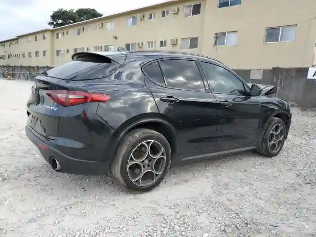 ZASFAKPN8J7B79599 2018 ALFA ROMEO STELVIO-2