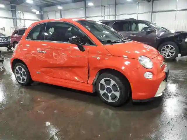 3C3CFFGE4JT471691 2018 FIAT 500-3