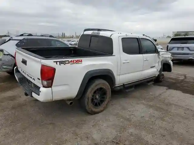 3TMCZ5AN2HM119428 2017 TOYOTA TACOMA-2