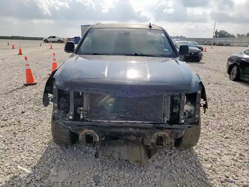 1GYS3AKJ6JR256100 2018 CADILLAC ESCALADE-4
