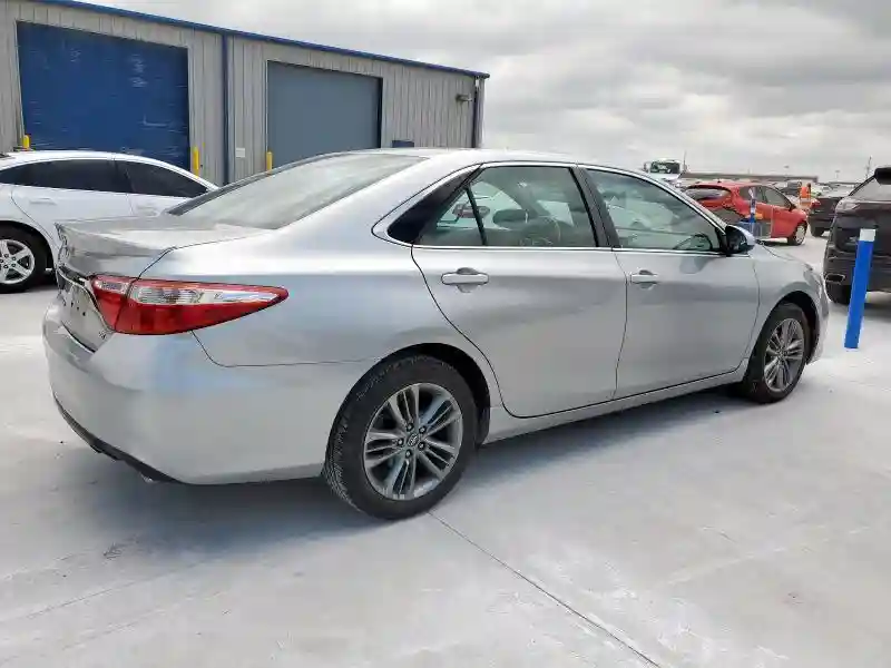 4T1BF1FK0HU413994 2017 TOYOTA CAMRY-2