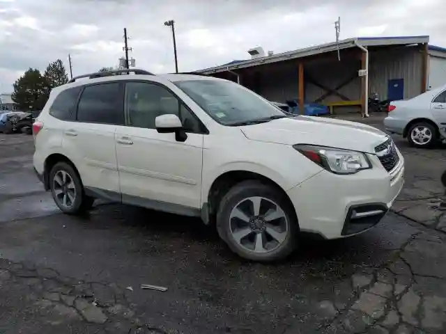 JF2SJAGC6HH579120 2017 SUBARU FORESTER-3