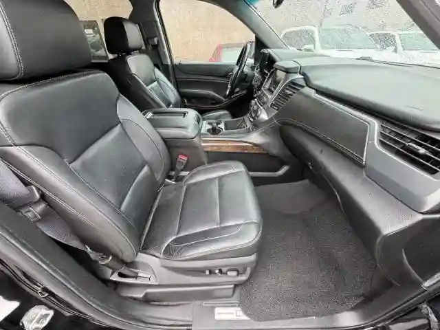 1GNSKHKC8KR172632 2019 CHEVROLET SUBURBAN-4