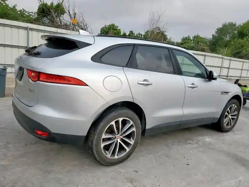 SADCJ2BN8HA092712 2017 JAGUAR F-PACE-2