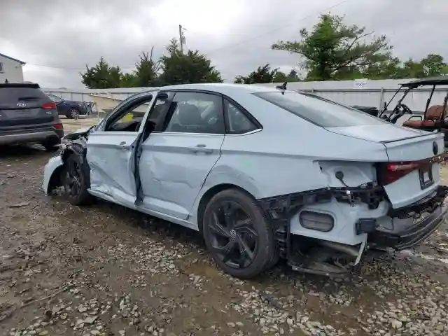 3VW7X7BU6SM039675 2025 VOLKSWAGEN JETTA-1