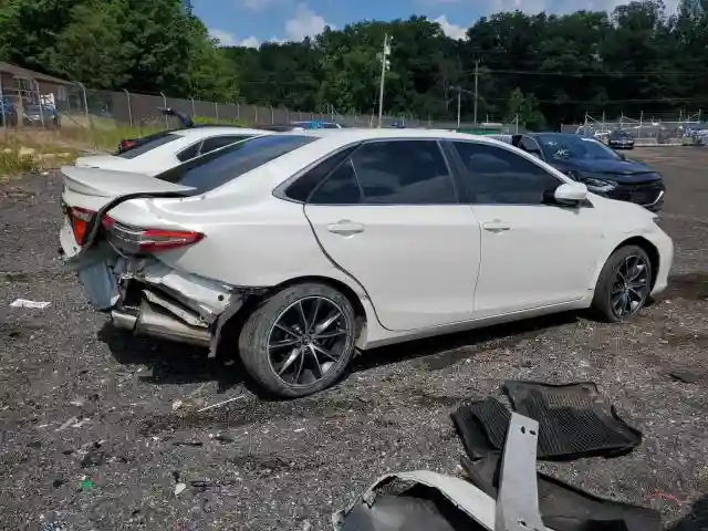 4T1BF1FK0HU388515 2017 TOYOTA CAMRY-2