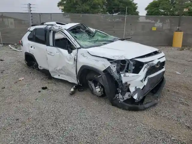 JTMB6RFV4SJ065297 2025 TOYOTA RAV4-3