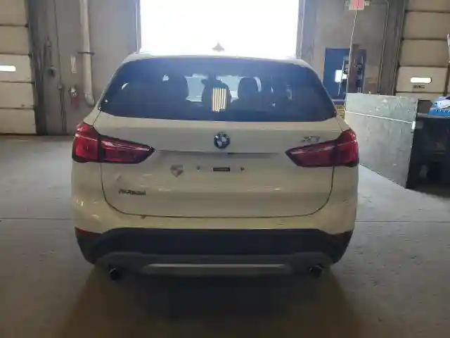 WBXHT3C36H5F75824 2017 BMW X1-5