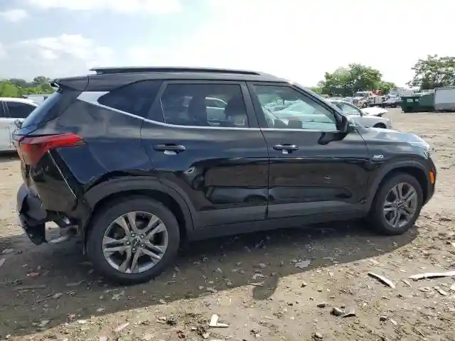KNDEUCAAXN7285064 2022 KIA SELTOS-2