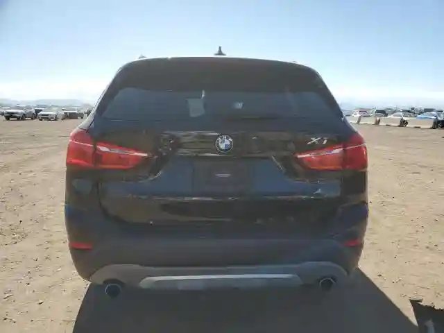 WBXHT3C33H5F87803 2017 BMW X1-5