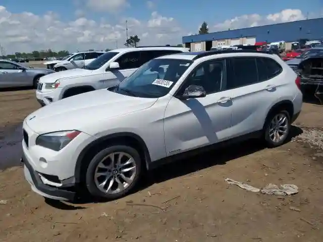 WBAVL1C55FVY28967 2015 BMW X1-0