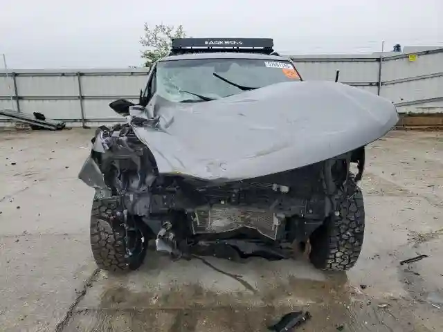 JN8AY2NE9H9707624 2017 NISSAN ARMADA-4