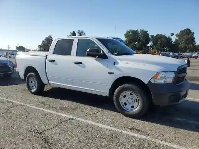1C6RR7XT3JS351293 2018 RAM 1500-3