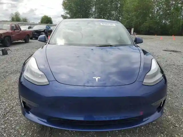 5YJ3E1EB9PF600798 2023 TESLA MODEL 3-4